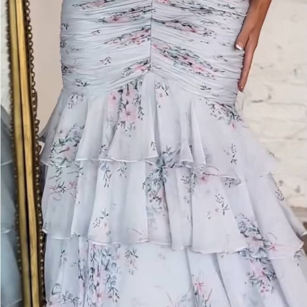 **Sherri hill 2026 blue mermaid, floral ruffle dress bow front detail SIZE 2** - Picture 2 of 3